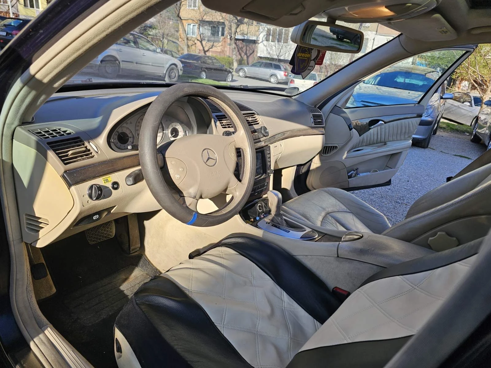 Mercedes-Benz E 320 Avantgarde 3.2 V6 - изображение 5