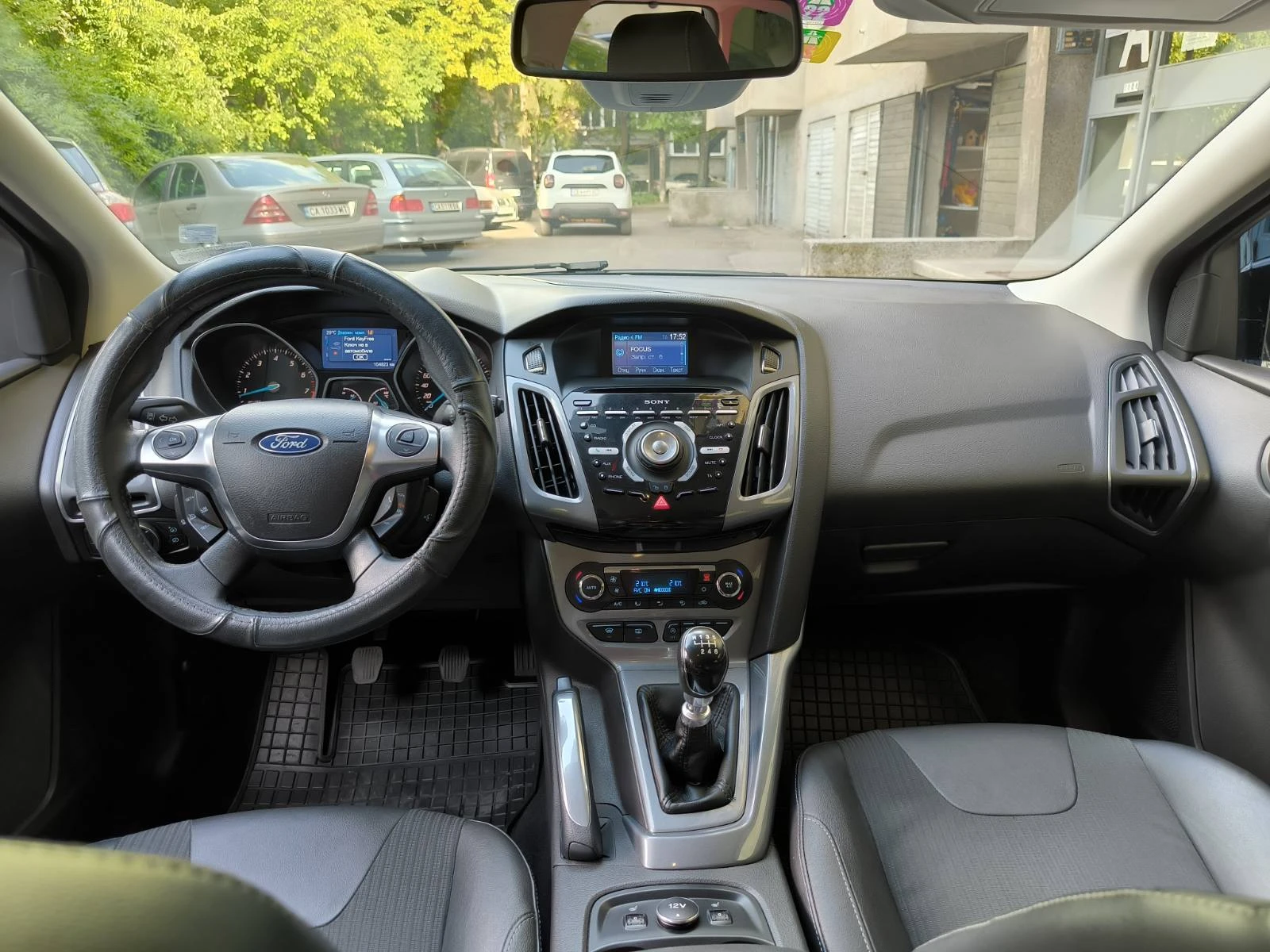 Ford Focus 1.6 SCTi Titanium - изображение 10