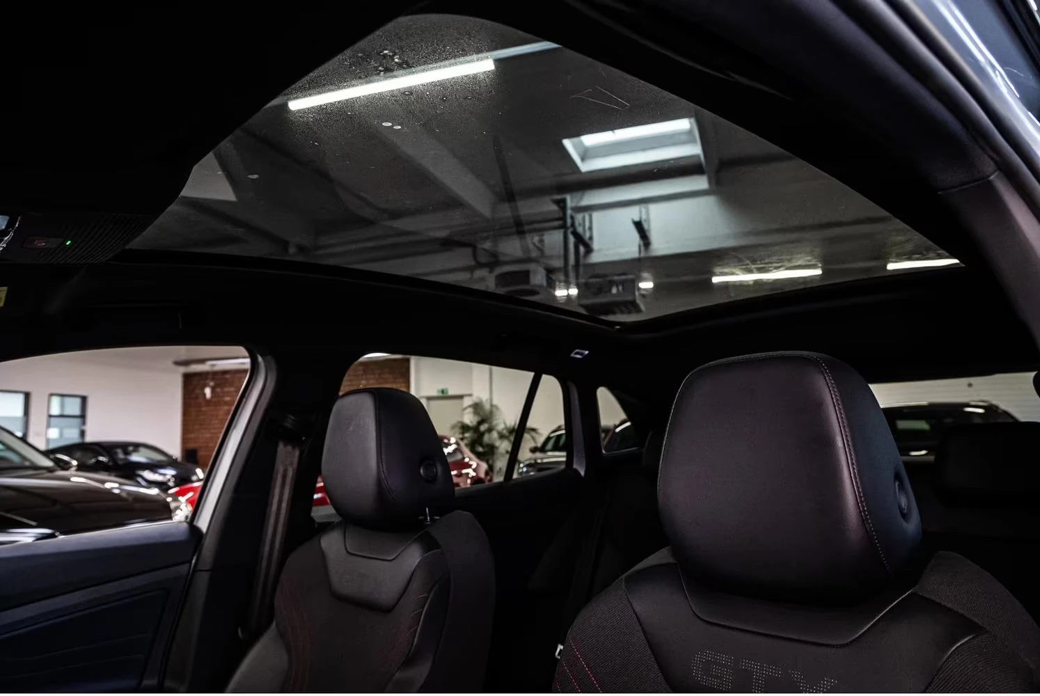 VW ID.4 GTX/299HP/4M/PANO/HUD/MATRIX/DIGI/535g | Mobile.bg   10