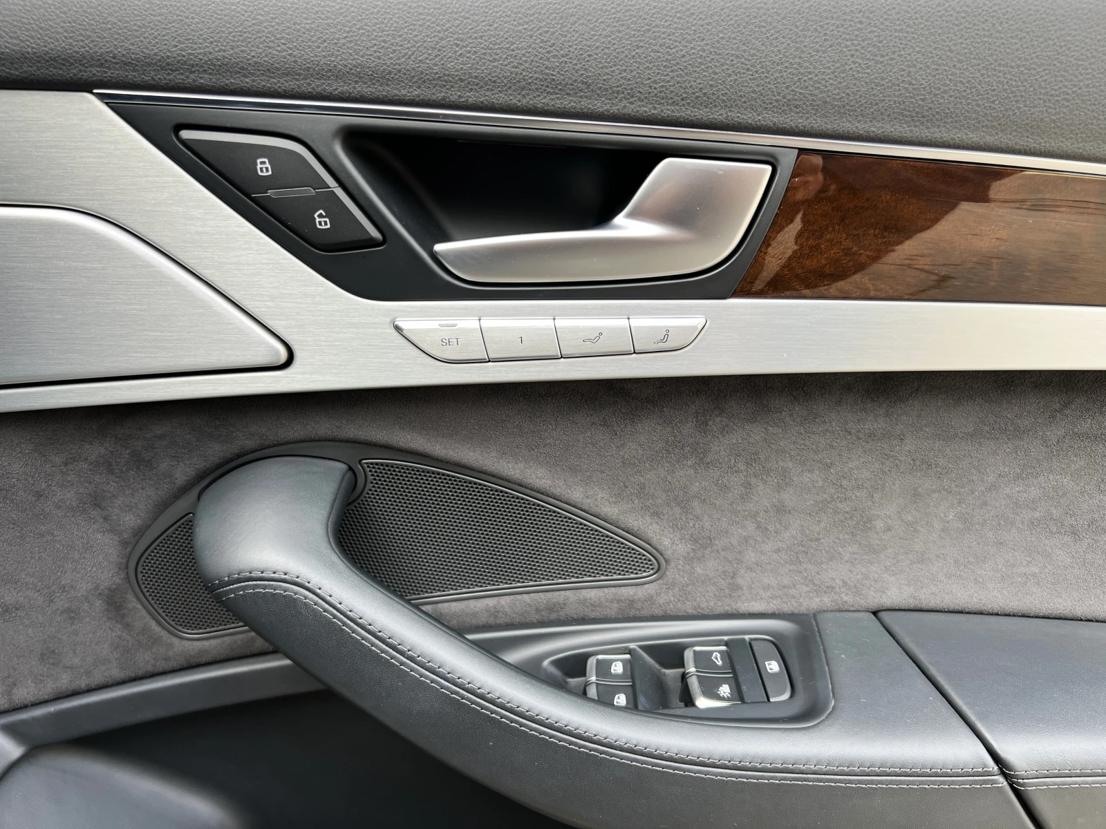 Audi A8 4.2 TDI/LONG/MATRIX/BOSE/PANO/HEAD UP/360/TV/ | Mobile.bg   13