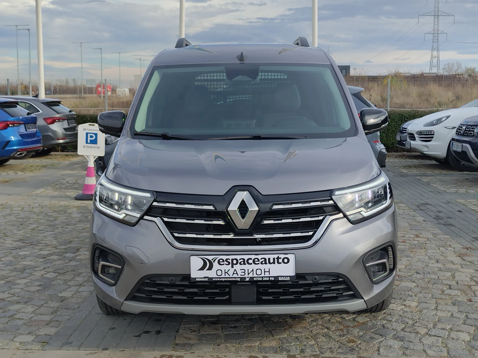 Renault Kangoo 1.3Tce 130 EDC/ N1 (4+ 1)м. - изображение 2