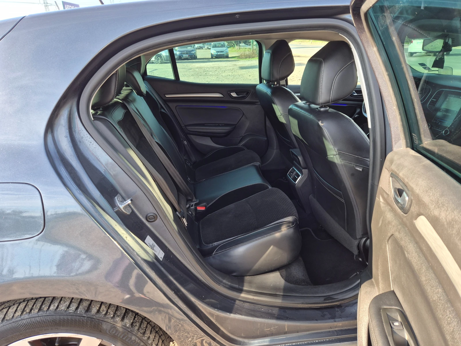 Renault Megane 1.5DCI Автомат - изображение 10