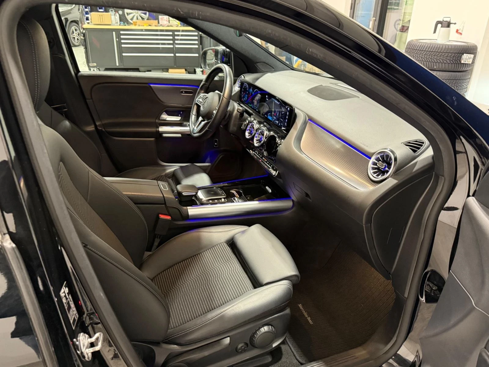 Audi A3 2.0i 204k.c 4x4 UNIKAT EURO 6D | Mobile.bg � ����������� 14