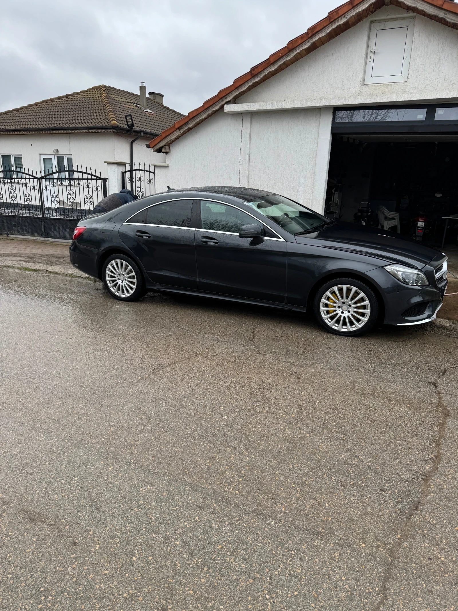 Mercedes-Benz CLS 350 4 matic - изображение 10