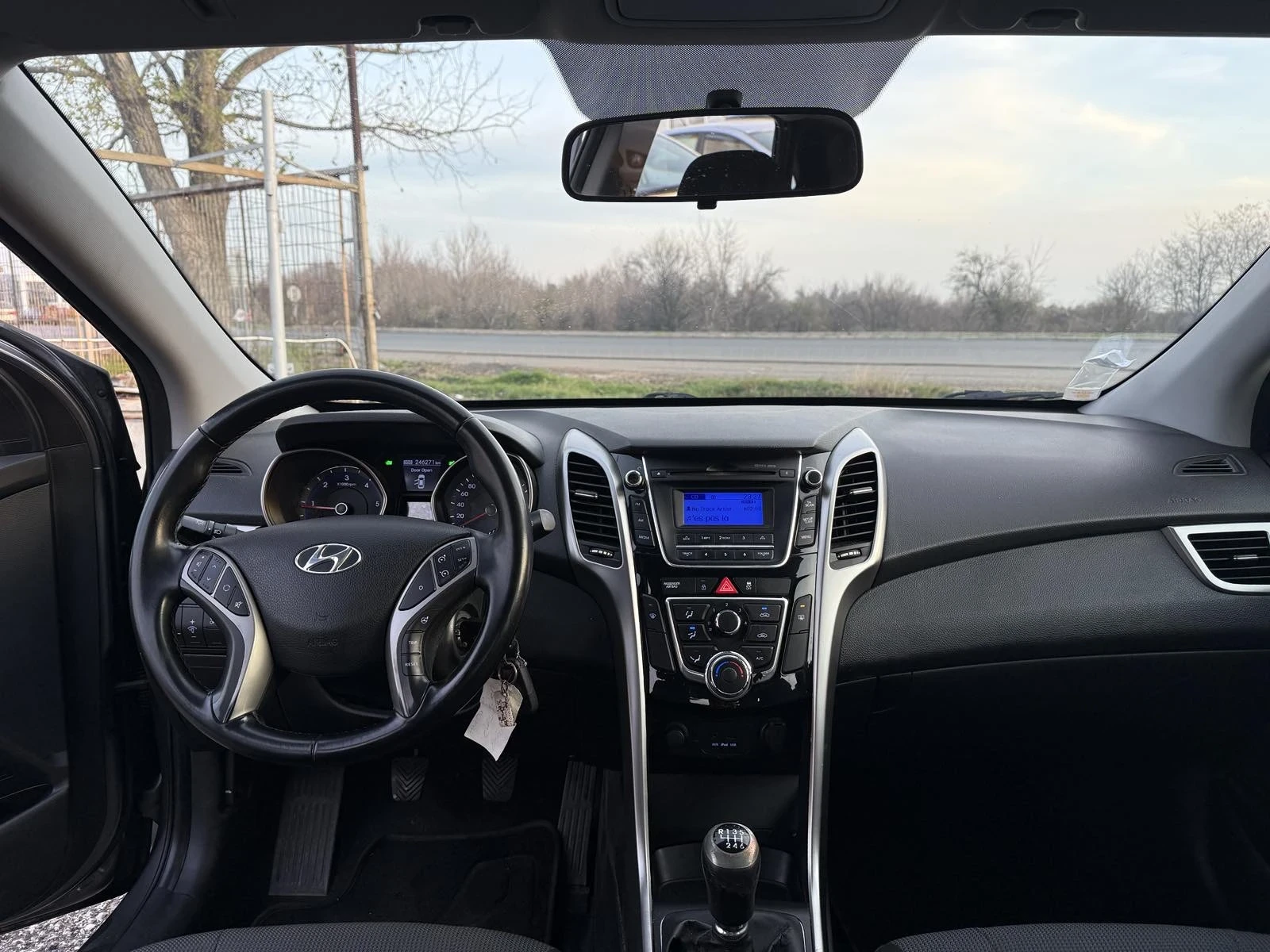 Hyundai I30 1.6 CRDI 110KC, снимка 10 - Автомобили и джипове - 54039658