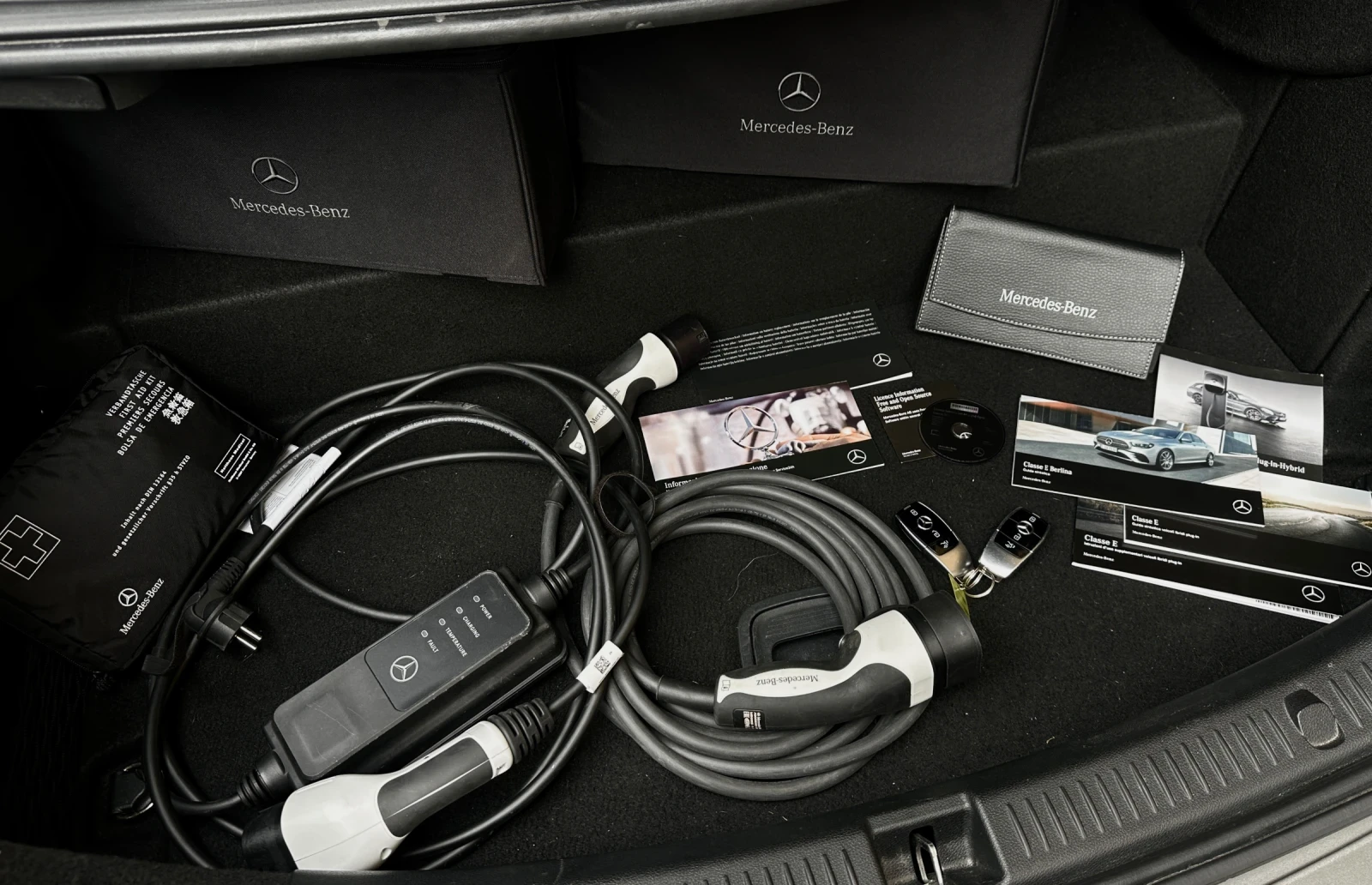 Mercedes-Benz E 300 de 4MATIC AMG LINE / PLUGIN / DISTRONIC / 360 CAM | Mobile.bg � ����������� 11