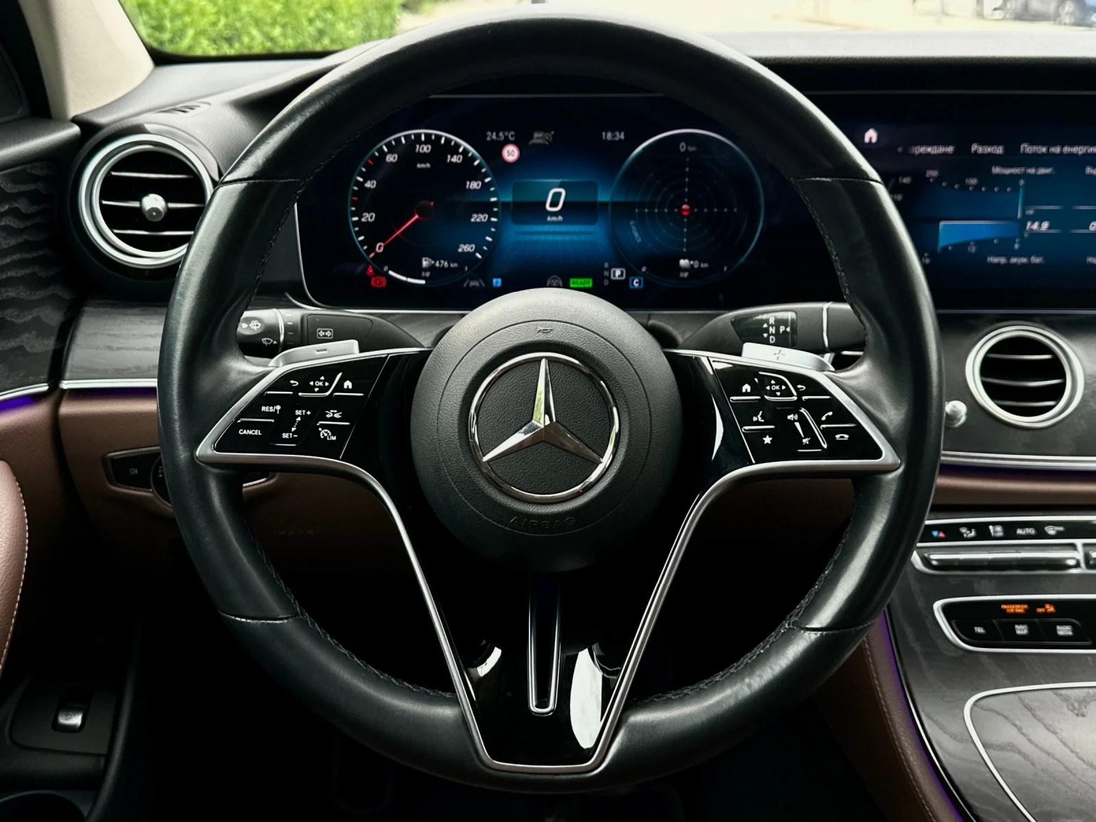 Mercedes-Benz E 300 de 4MATIC AMG LINE / PLUGIN / DISTRONIC / 360 CAM, снимка 7 - Автомобили и джипове - 54479963