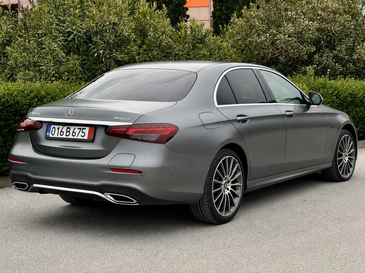 Mercedes-Benz E 300 de 4MATIC AMG LINE / PLUGIN / DISTRONIC / 360 CAM | Mobile.bg � ����������� 4