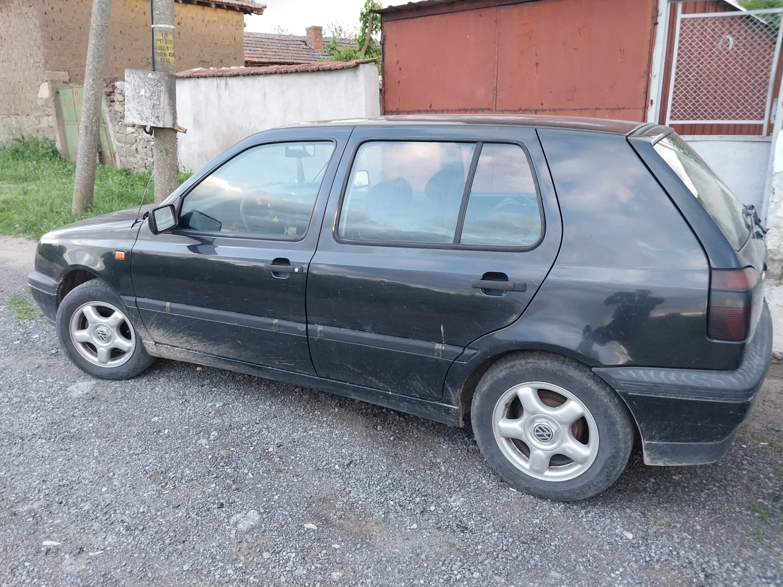 VW Golf 1.6, снимка 4 - Автомобили и джипове - 54588257
