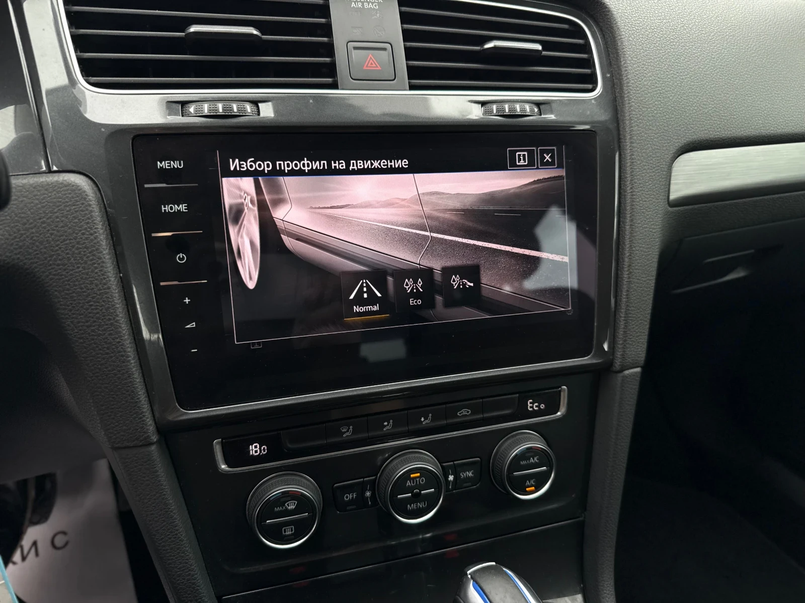 VW Golf 36kWh Термопомпа Гаранция , снимка 16 - Автомобили и джипове - 54666508