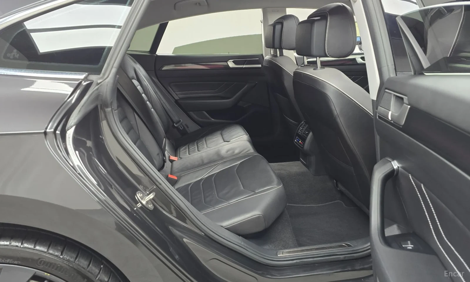VW Arteon 4MOTION Prestige, снимка 12 - Автомобили и джипове - 55049130