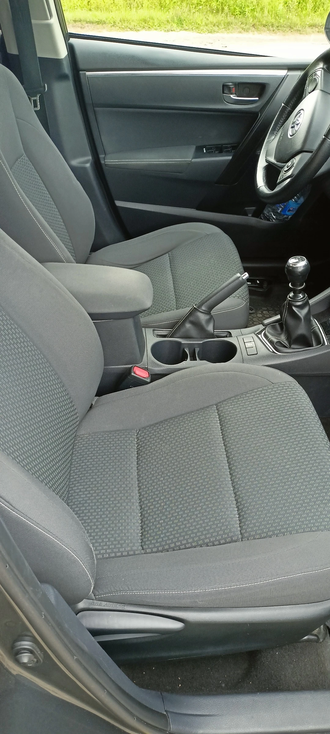 Toyota Corolla 1.6 132кс фейслифт/Камера/Автопилот/Line Assist, снимка 5 - Автомобили и джипове - 55174517