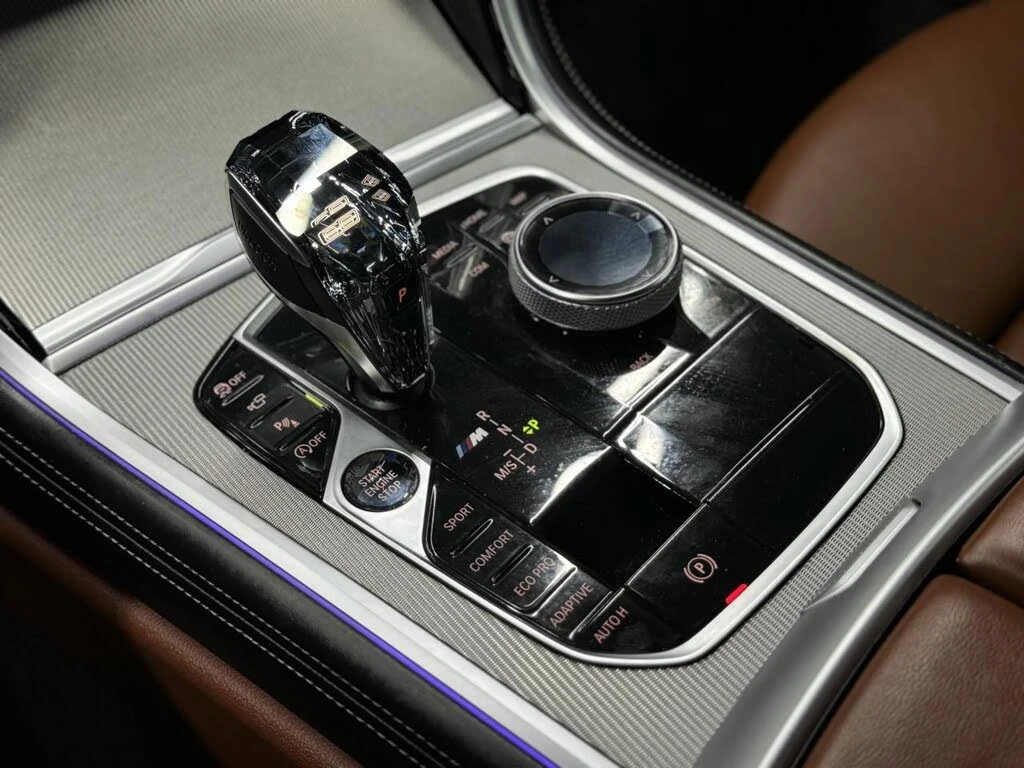 BMW M8 M850i * 360 * HUD * АвтоКредит * (ЦЕНА ДО БГ), снимка 14 - Автомобили и джипове - 55590427