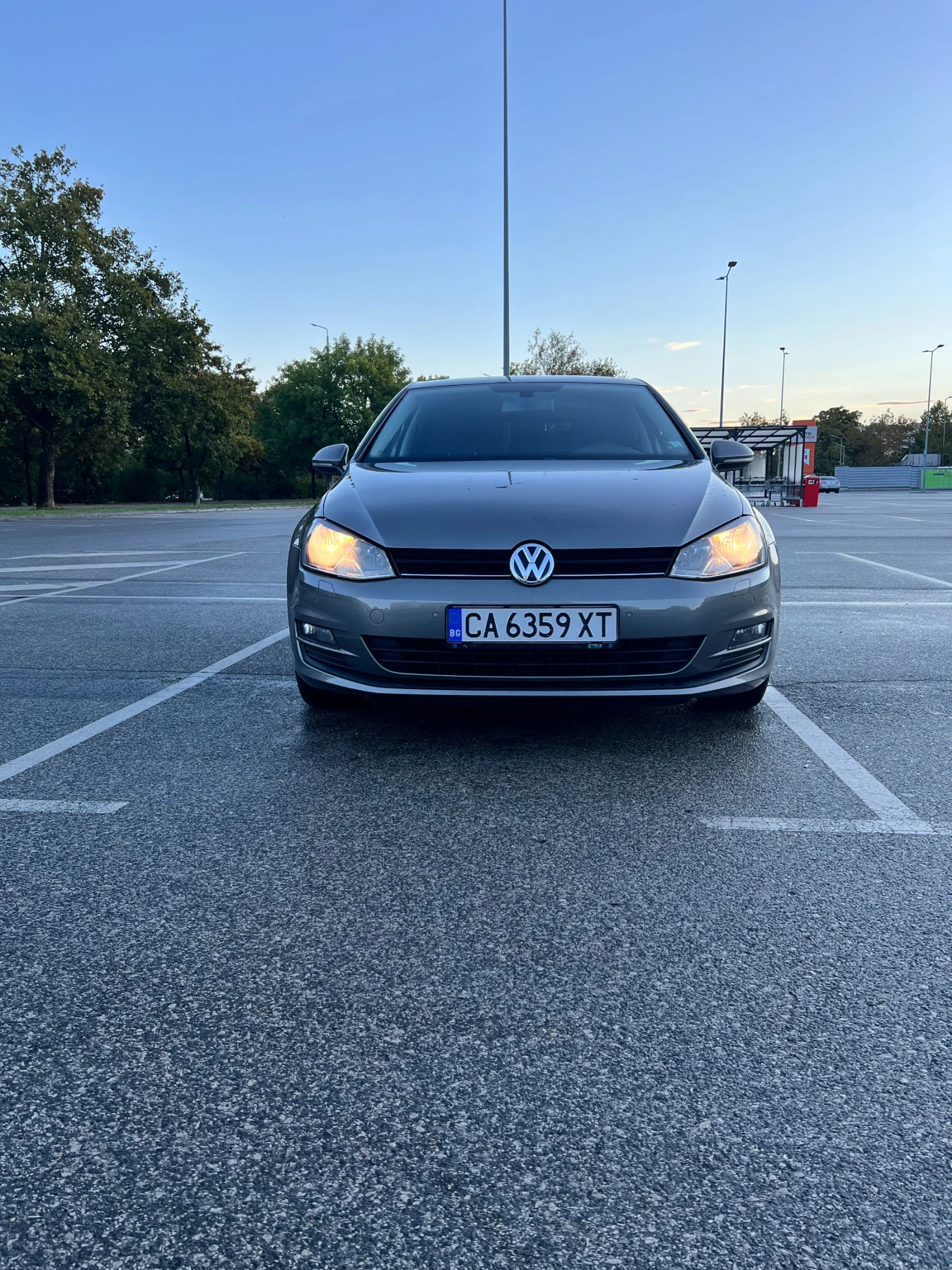 VW Golf, снимка 5 - Автомобили и джипове - 56248143