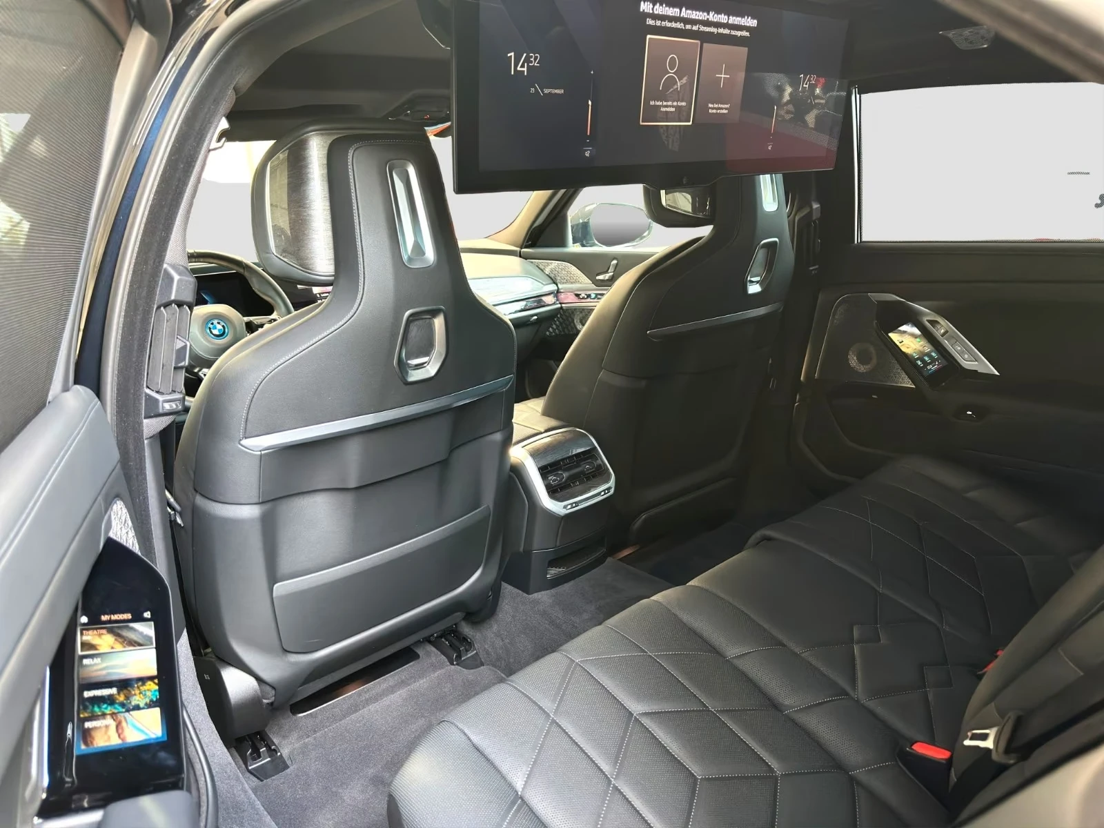 BMW i7 xDRV60/544HP/M-SPORT/EXEC.LOUN/B&W/TV/360/LED/345h, снимка 11 - Автомобили и джипове - 56311697