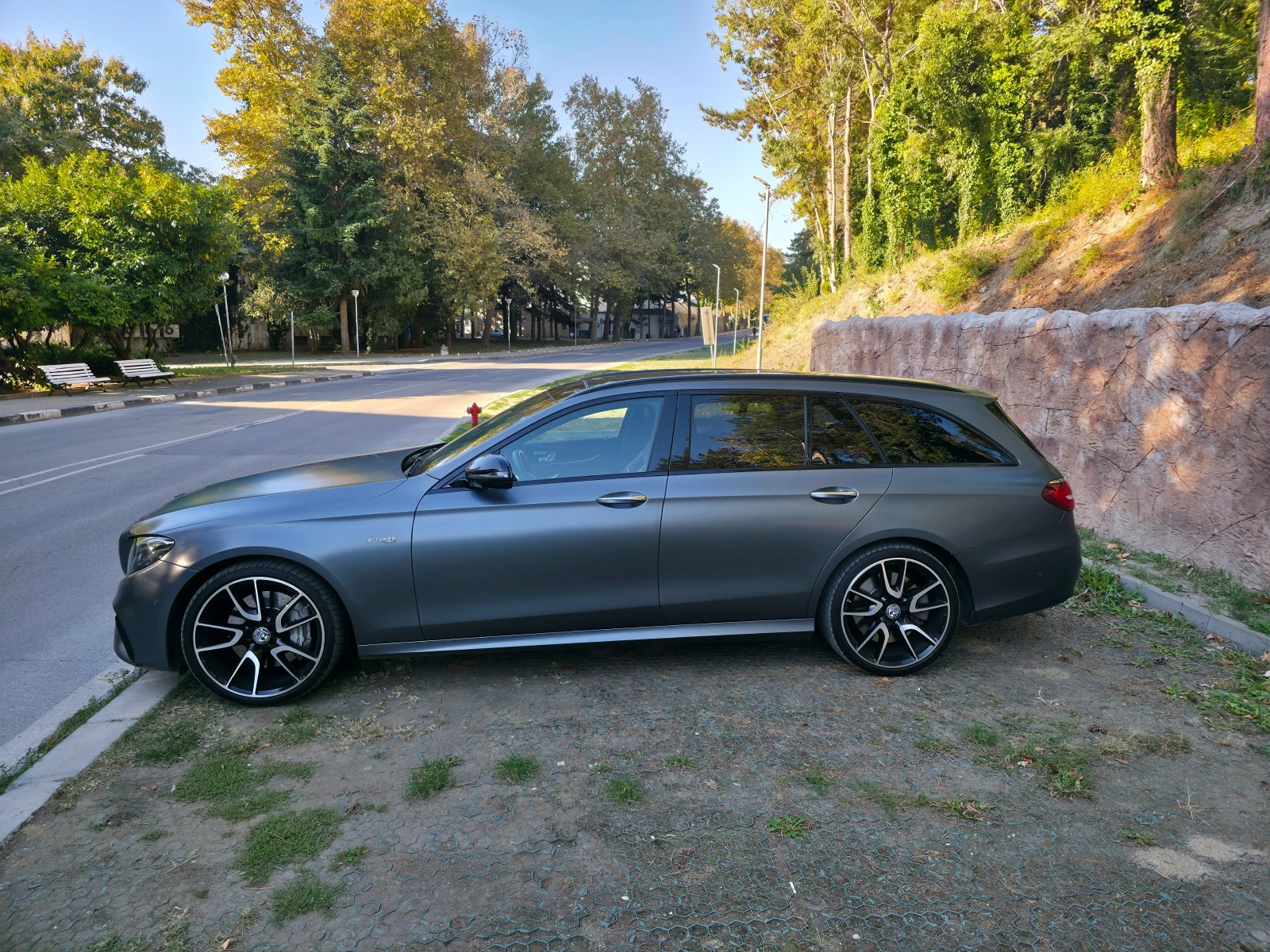 Mercedes-Benz E 43 AMG, снимка 2 - Автомобили и джипове - 56425675