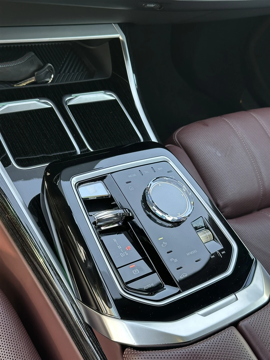 BMW 740 xDrive Sedan | Mobile.bg � ����������� 13