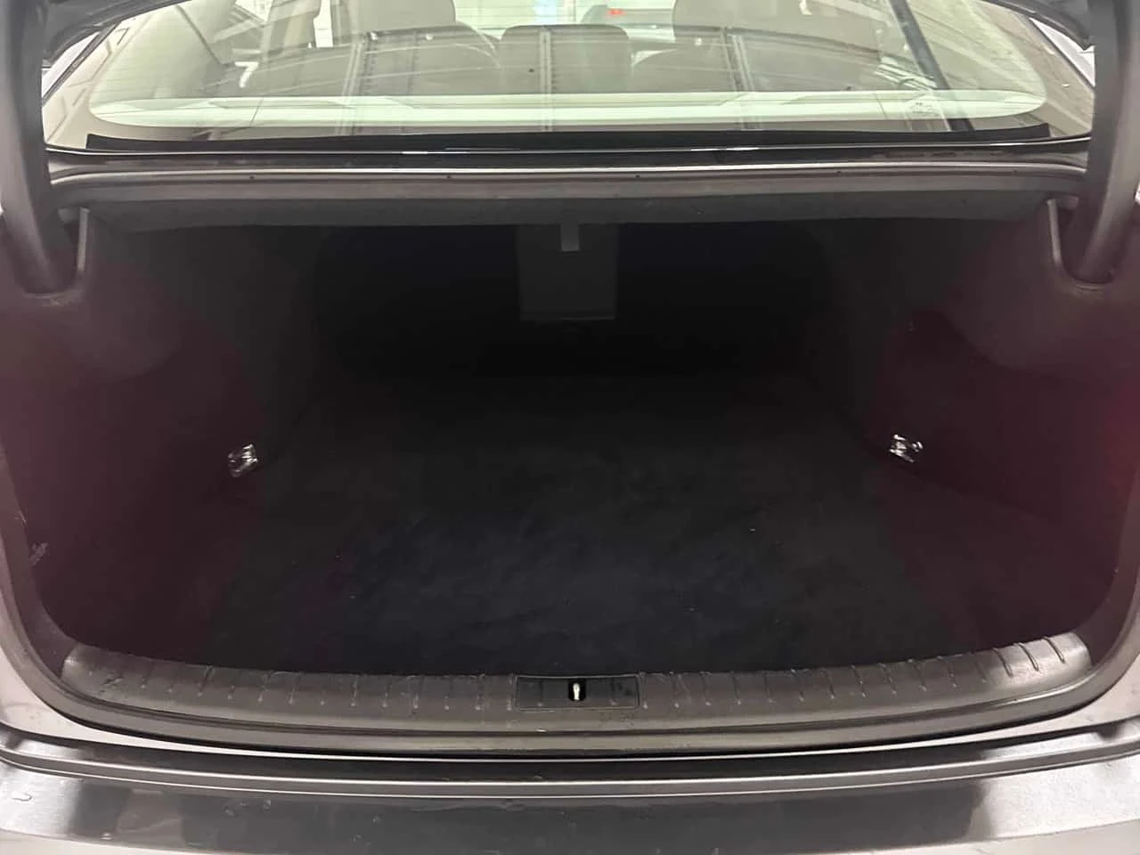 Hyundai Genesis Luxury * CARFAX * ���� * ������� * ���������� *  | Mobile.bg � ����������� 17