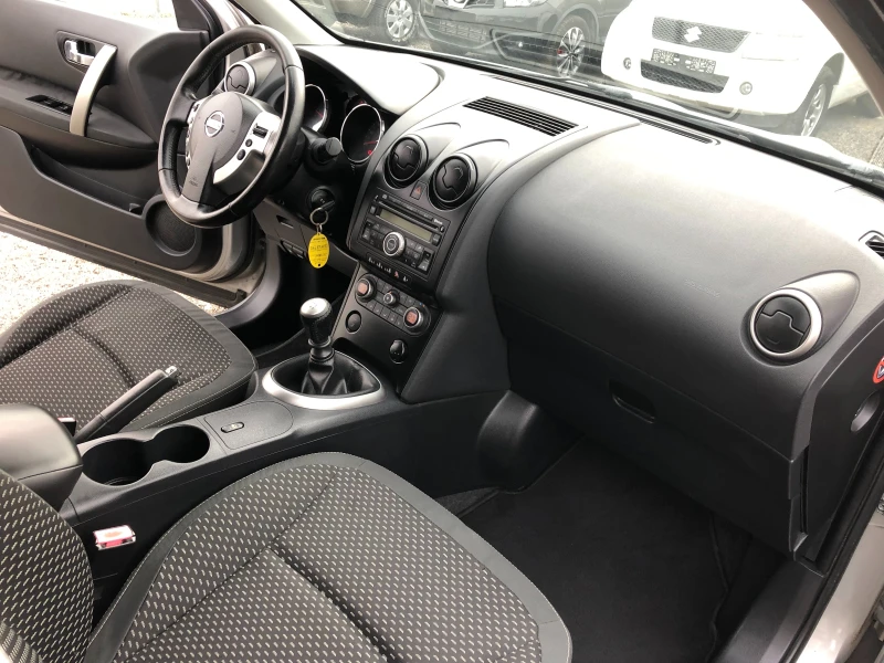 Nissan Qashqai 1.5 DCI ITALIA PANORAMA, снимка 16 - Автомобили и джипове - 48591526