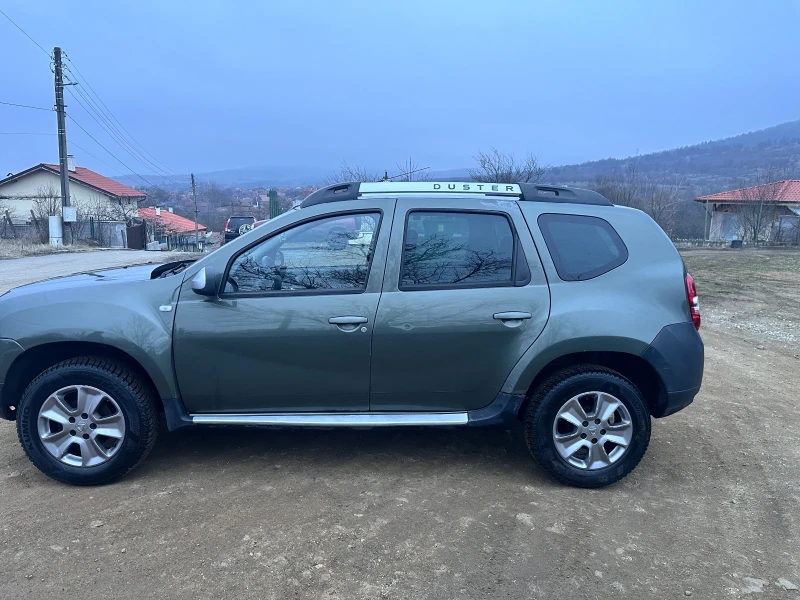 Dacia Duster, снимка 12 - Автомобили и джипове - 49417182