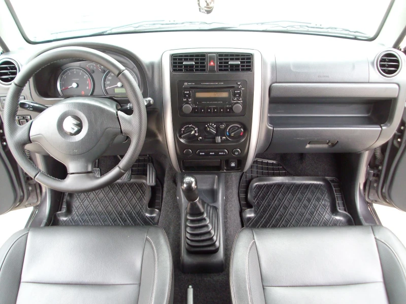 Suzuki Jimny 1.3i Klimatik  ITALIQ 4x4 OTLICHNO SASTOQNIE, снимка 11 - Автомобили и джипове - 49508991