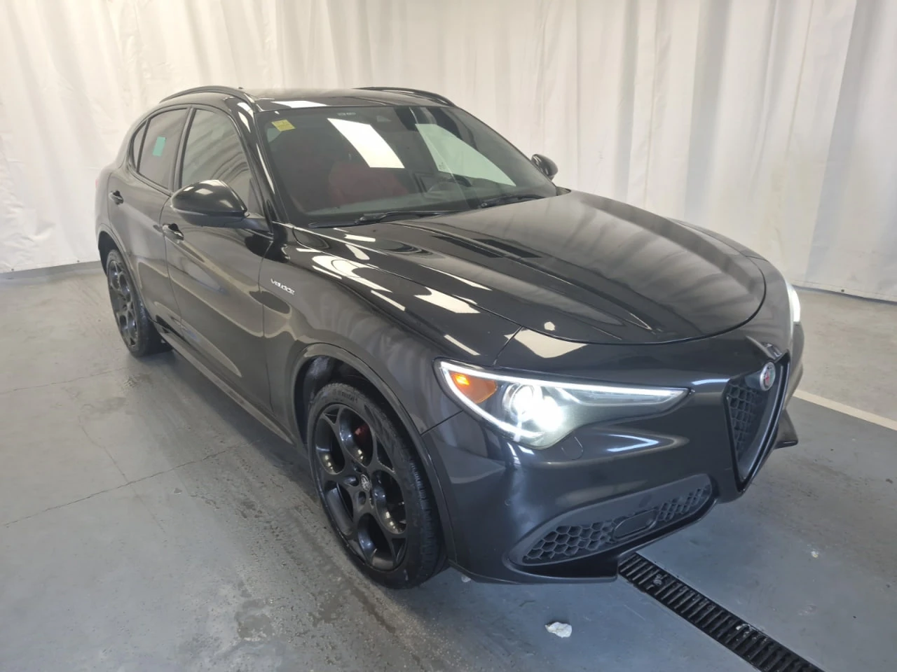 Alfa Romeo Stelvio Veloce* CARFAX* АВТОФИНАНС* БЕЗ ПЪРВОНАЧАЛНА ВНОСК - изображение 2