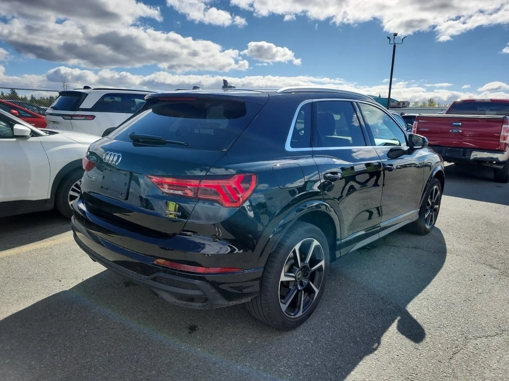 Audi Q3 * PROGRESSIV * CARFAX * БЕЗ ПЪРВОНАЧАЛНА ВНОСКА - изображение 3