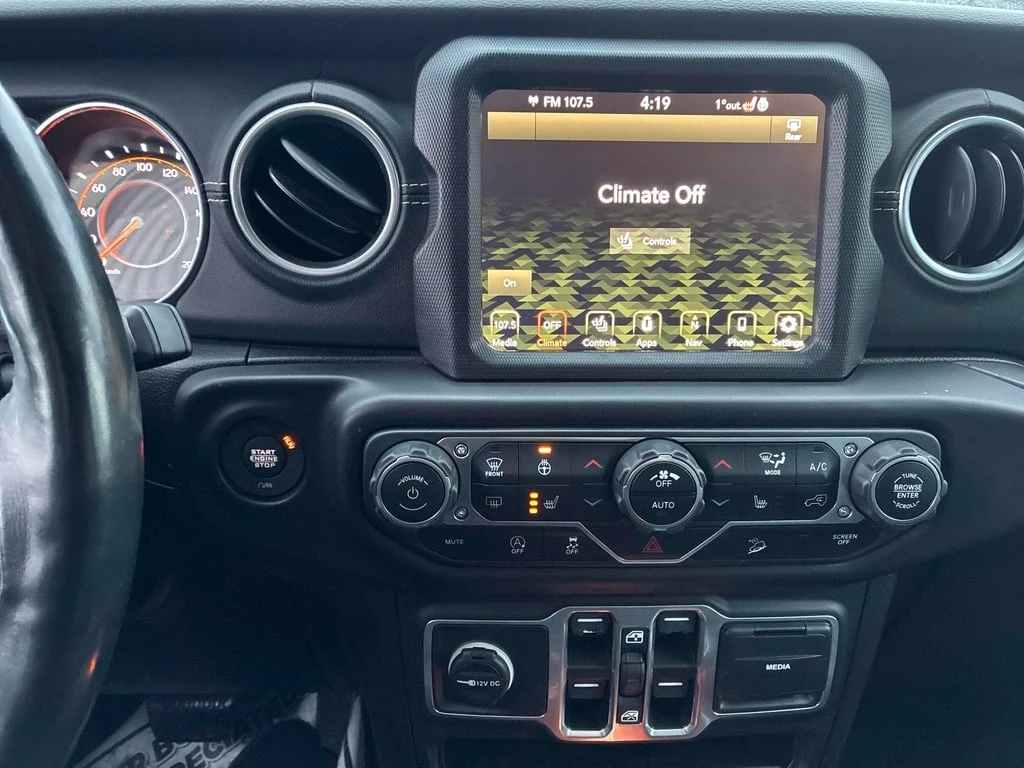 Jeep Wrangler 2018 Sahara * CARFAX * БЕЗ ПЪРВОНАЧАЛНА ВНОСКА - изображение 9