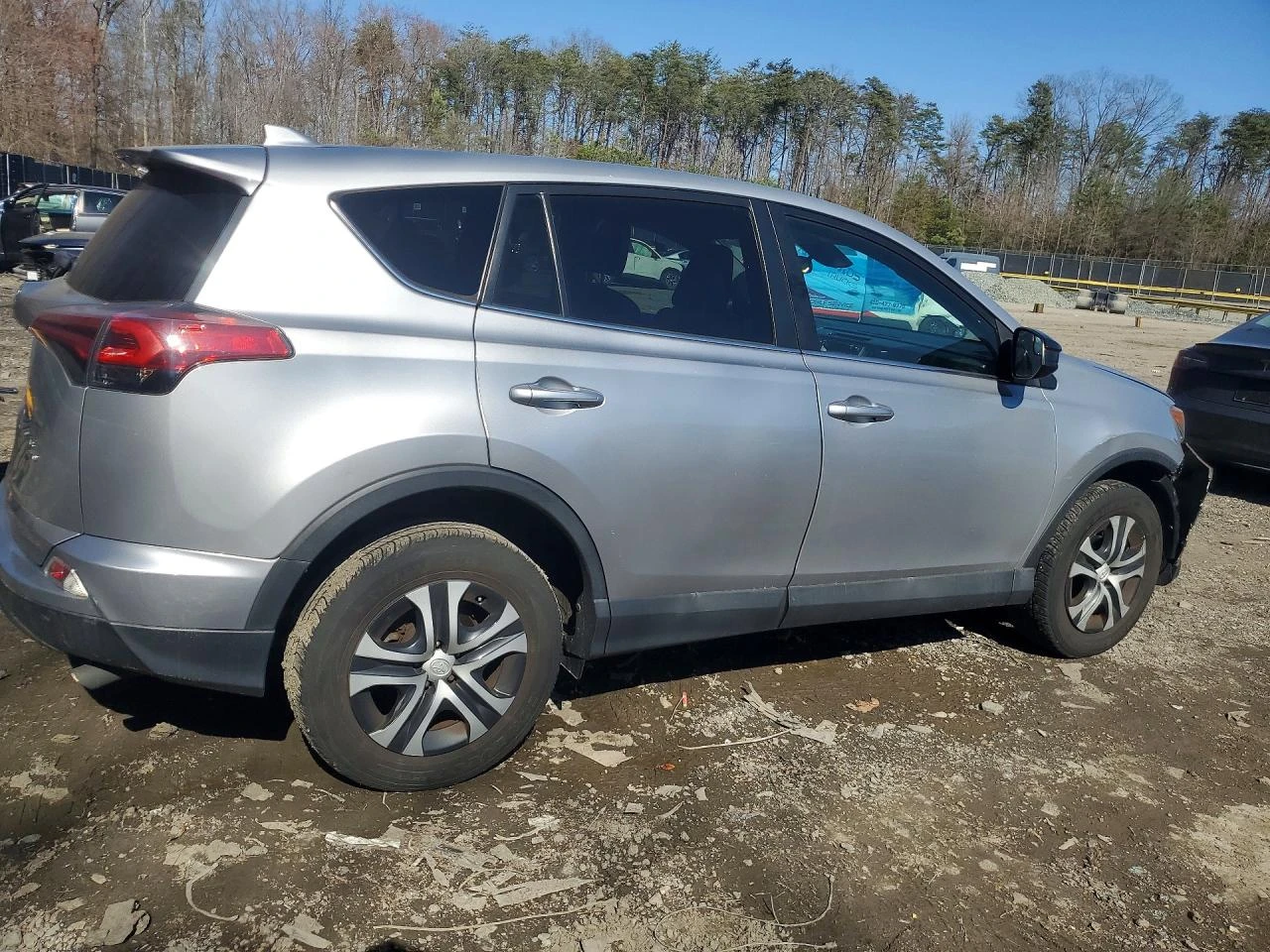 Toyota Rav4 2.5l Le, снимка 3 - Автомобили и джипове - 53965522