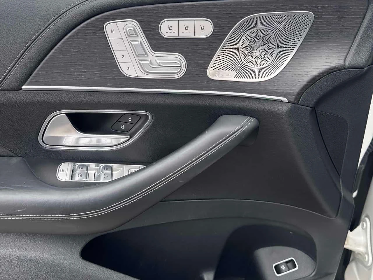 Mercedes-Benz GLE 53 4MATIC /DISTRONIC/360/BURMESTER/HUD, снимка 10 - Автомобили и джипове - 54060663