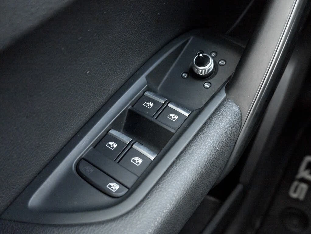 Audi Q5 ТОП ЦЕНА * HeadUp* АвтоКредит * (ЦЕНА ДО БГ), снимка 10 - Автомобили и джипове - 54161594