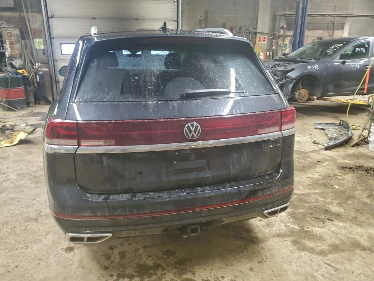 VW Atlas SEL Premium R-Line 4MOTION, снимка 6 - Автомобили и джипове - 54174194