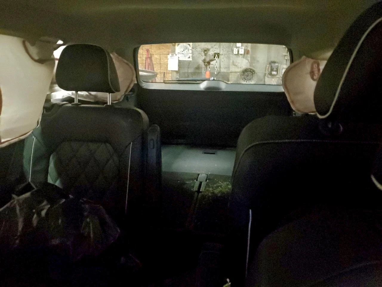 VW Atlas SEL Premium R-Line 4MOTION, снимка 10 - Автомобили и джипове - 54174194