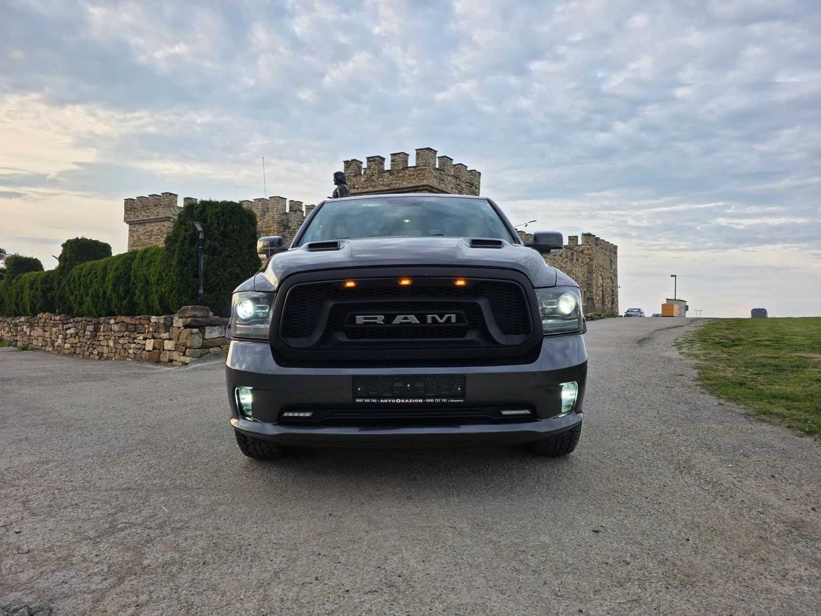 Dodge RAM 1500 5.7HEMI 4x4 LPG Евро6, снимка 2 - Автомобили и джипове - 54619095