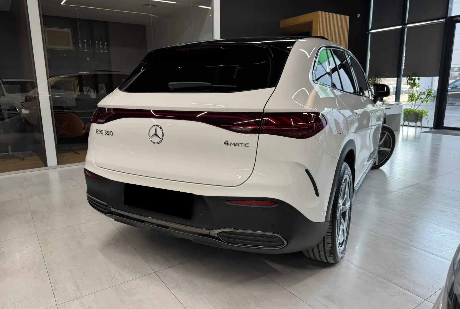 Mercedes-Benz EQE 350 4Matic AMG-Line, снимка 2 - Автомобили и джипове - 54778464