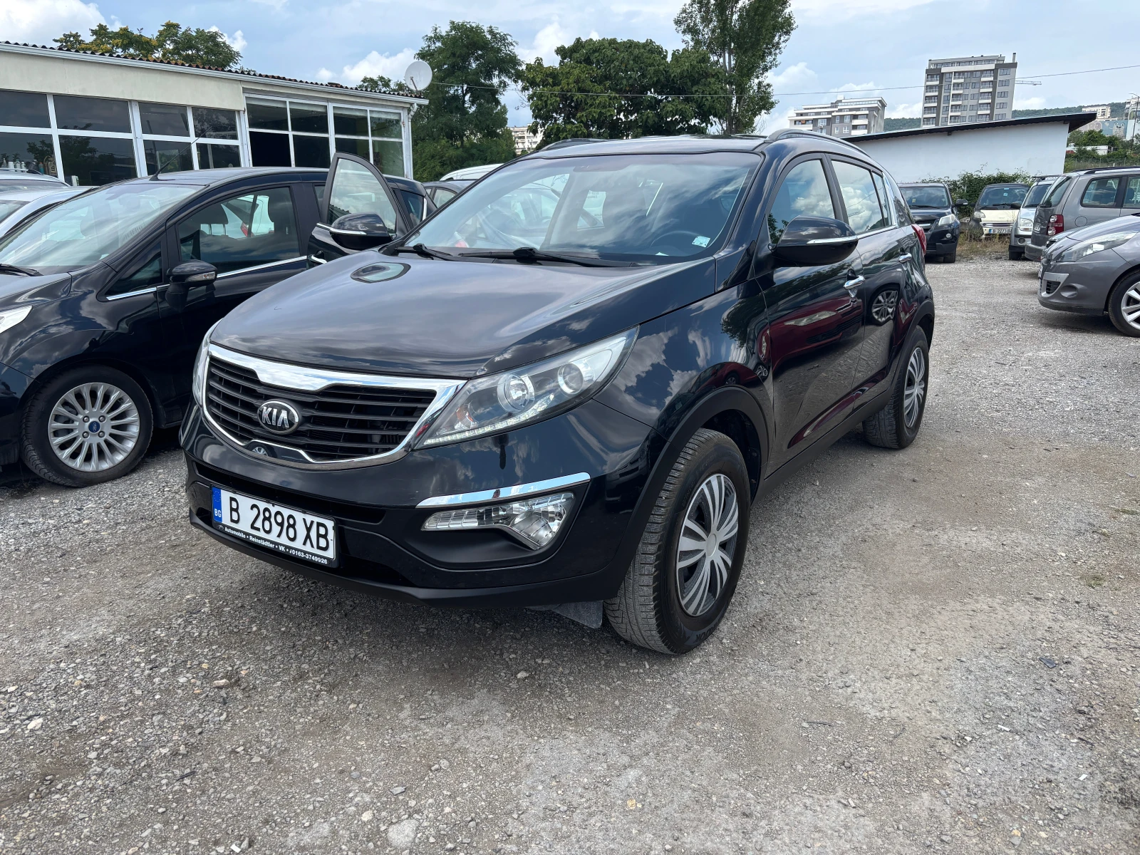 Kia Sportage 1.7 ДИЗЕЛ, снимка 2 - Автомобили и джипове - 55261632