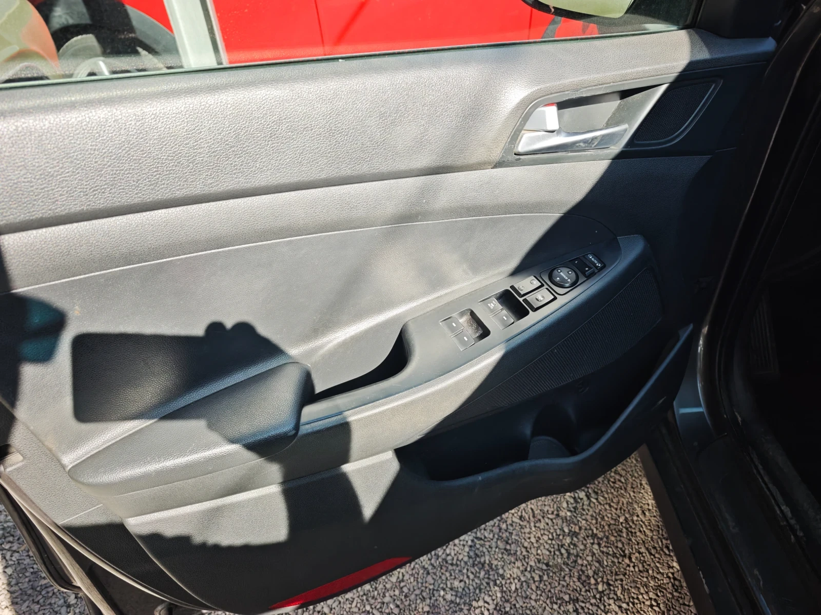 Hyundai Tucson 1.7crdi Xpossible AUTOMATIC 2wd 141cv dct, снимка 9 - Автомобили и джипове - 55670522