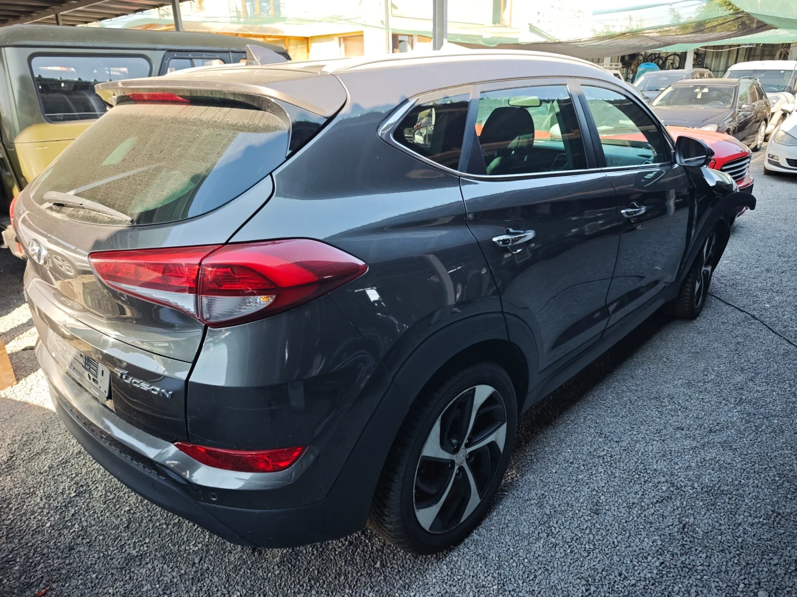 Hyundai Tucson 1.7crdi Xpossible AUTOMATIC 2wd 141cv dct, снимка 4 - Автомобили и джипове - 55670522