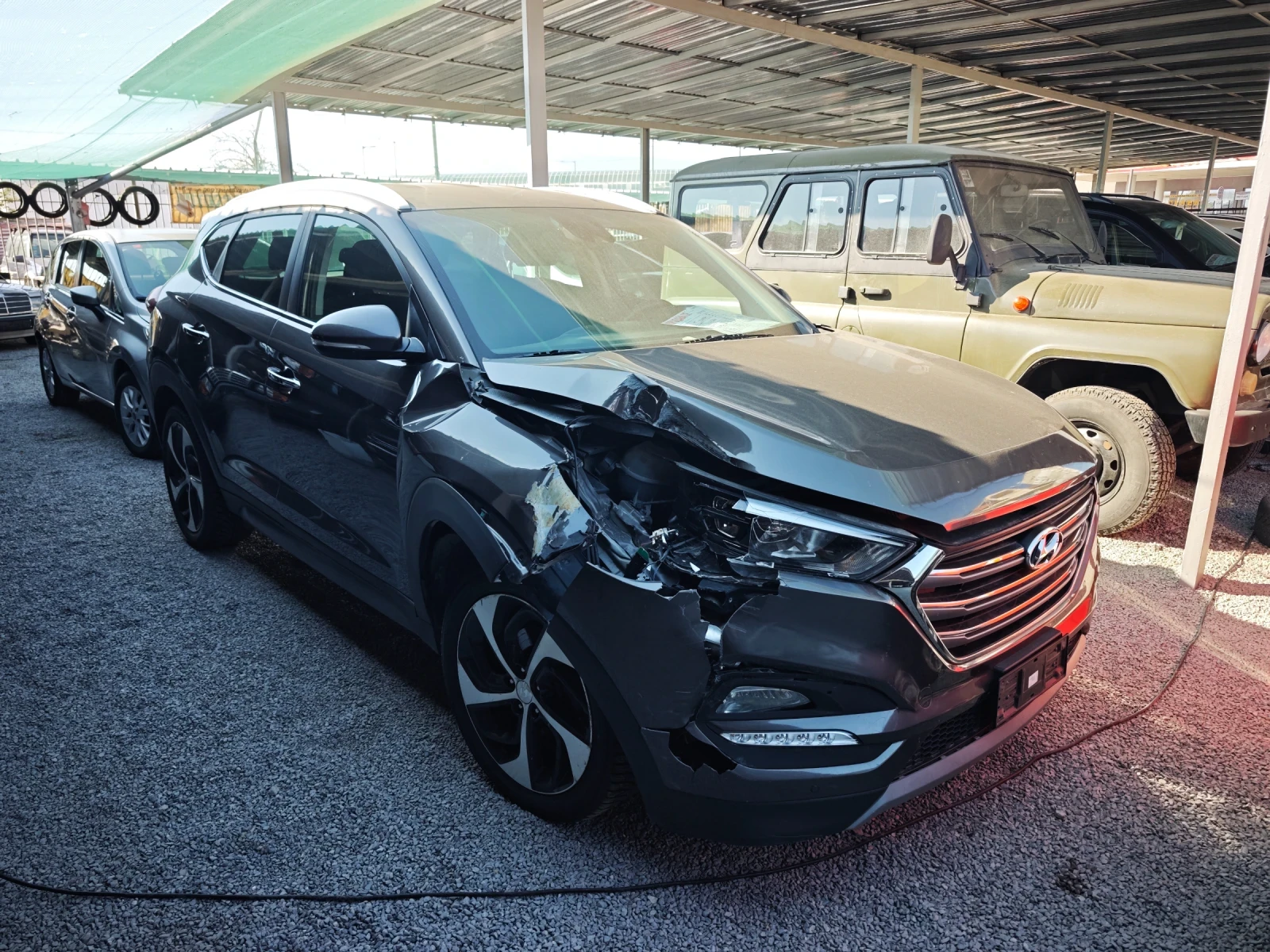 Hyundai Tucson 1.7crdi Xpossible AUTOMATIC 2wd 141cv dct, снимка 2 - Автомобили и джипове - 55670522