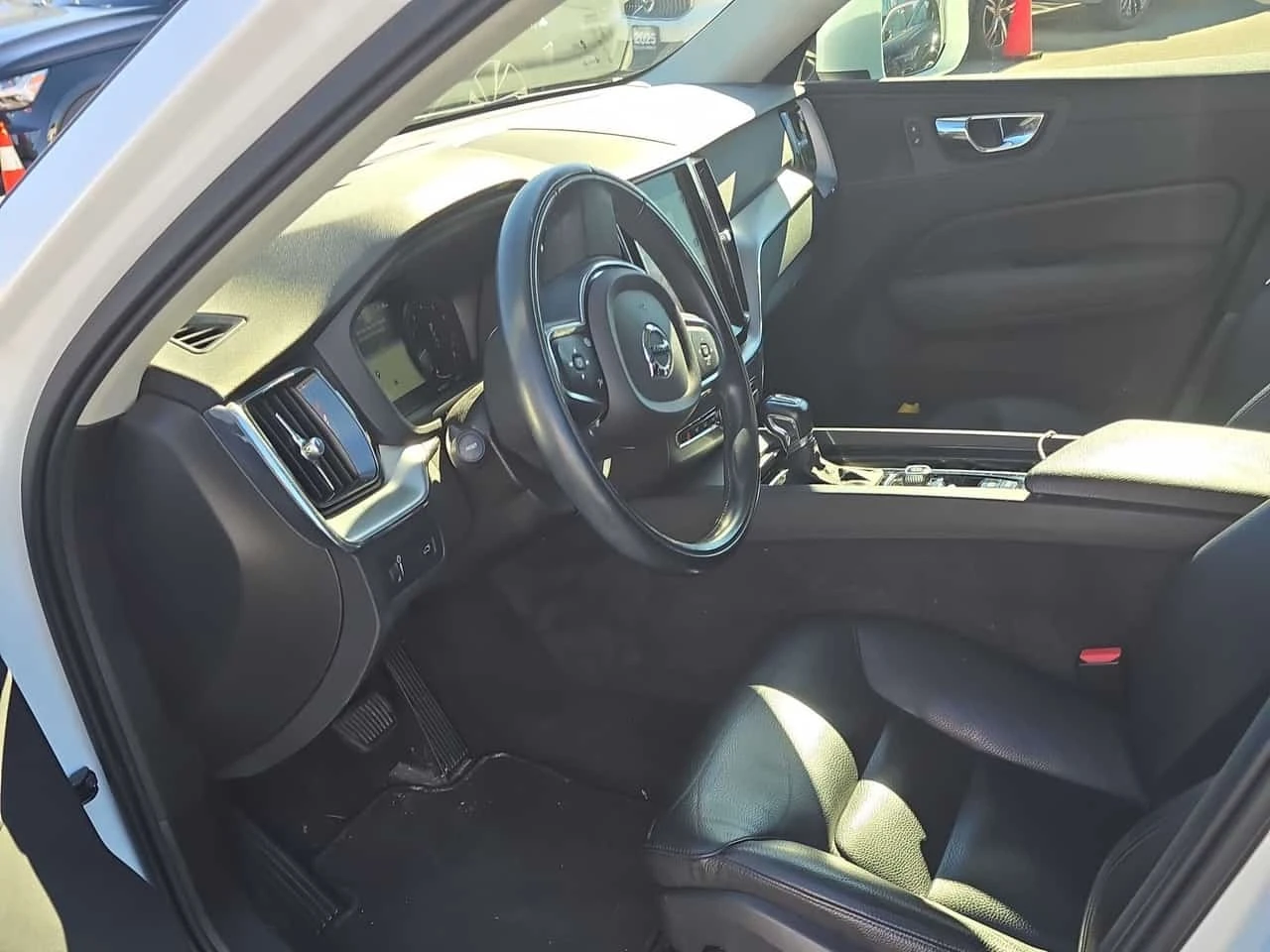 Volvo XC60 * Momentum * CARFAX * ����� �� ����������� | Mobile.bg � ����������� 5