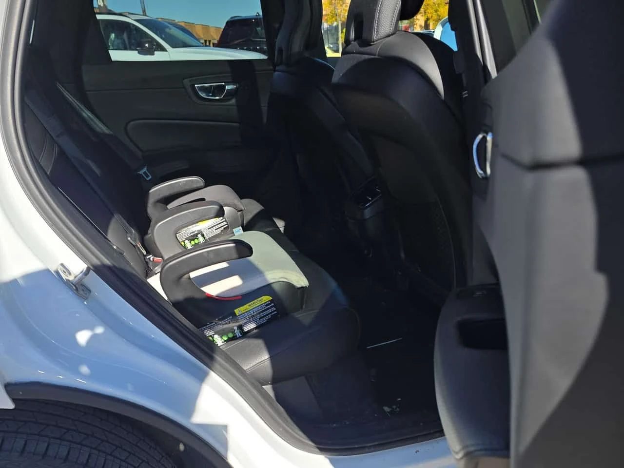 Volvo XC60 * Momentum * CARFAX * ����� �� ����������� | Mobile.bg � ����������� 17
