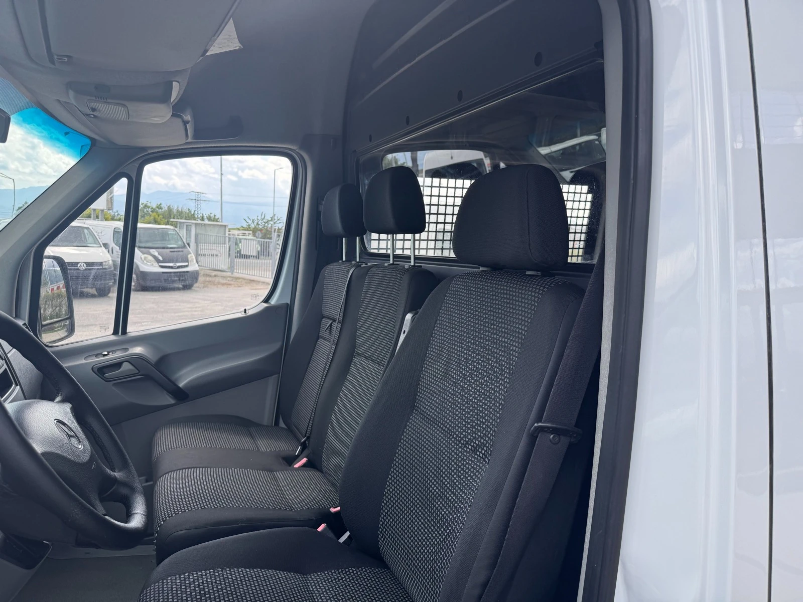 Mercedes-Benz Sprinter 313CDI Клима Euro 5 L2H2  - изображение 10