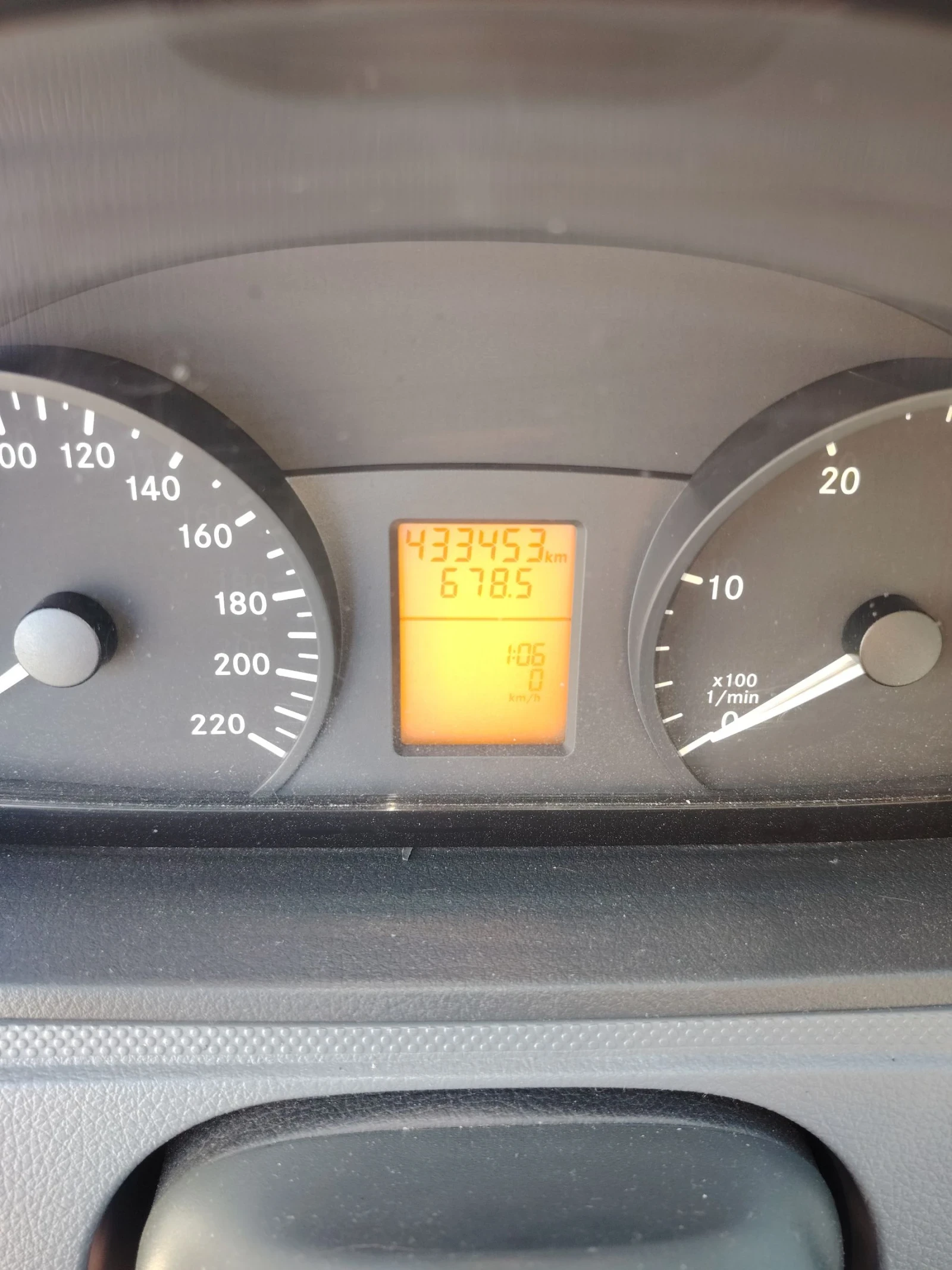 Mercedes-Benz Vito V6 120 CDI - изображение 6