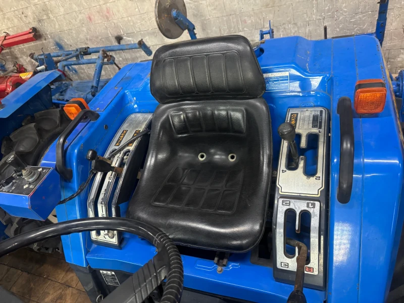 Трактор ISEKI 205F, снимка 3 - Селскостопанска техника - 51503167