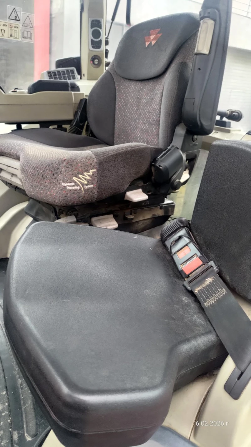 Трактор Massey 8650, снимка 10 - Селскостопанска техника - 53494155