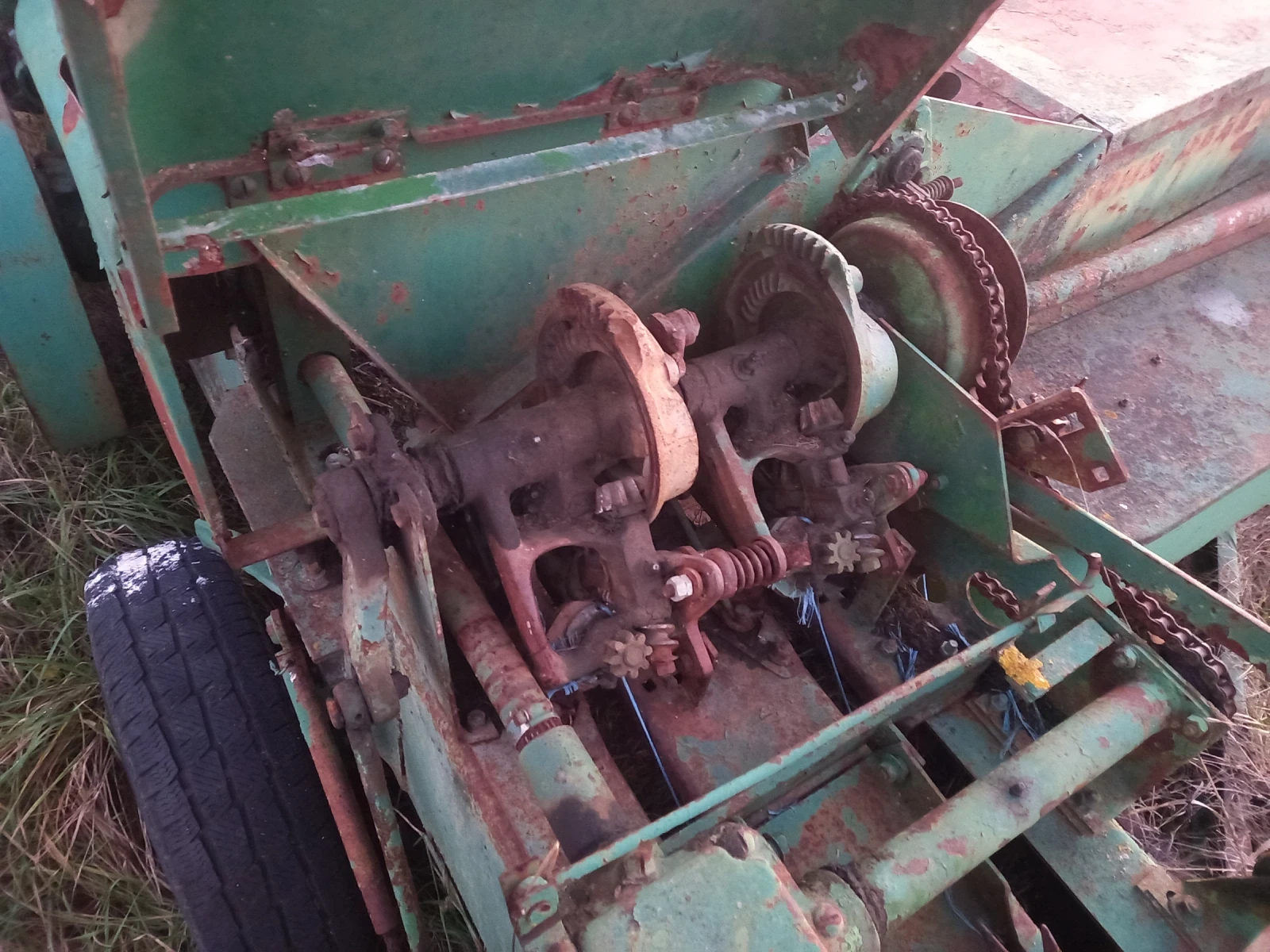 Балировачка John Deere 224 - изображение 2