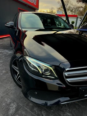 Mercedes-Benz E 220 AMG Line, снимка 3