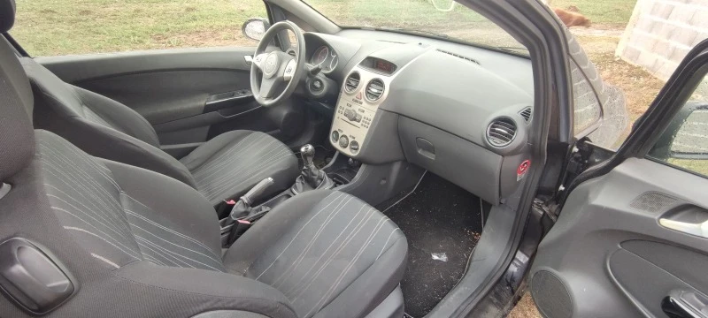 Opel Corsa 1.3mjet 90, снимка 11 - Автомобили и джипове - 49372052