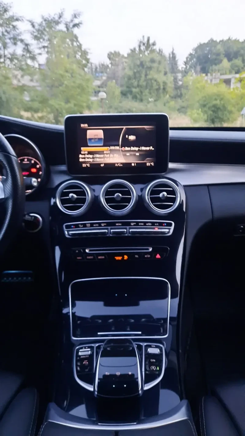 Mercedes-Benz C 250   AMG LINE  W205  PANO  113 Km, снимка 15 - Автомобили и джипове - 52568072