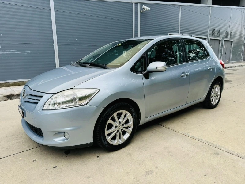 Toyota Auris 1.6 VVT-i Face, снимка 2 - Автомобили и джипове - 46637925